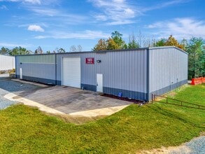 1011 Society Ln, Fort Mill, SC for lease Interior Photo- Image 1 of 15