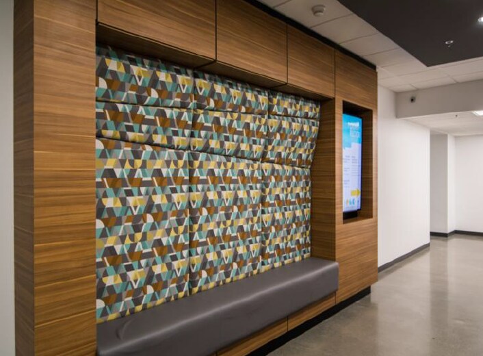 2075 Prince of Wales Dr, Regina, SK à vendre Photo principale- Image 1 de 1