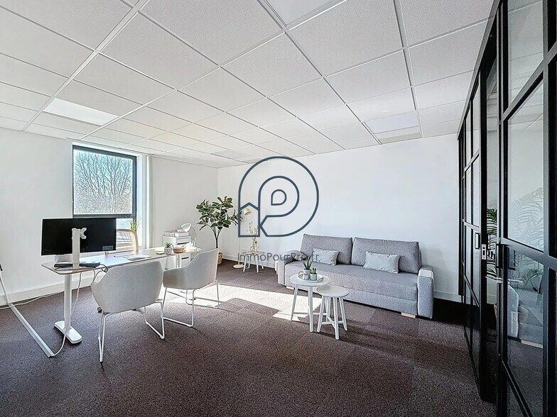 Office in Villeneuve-d'Ascq for sale - Building Photo - Image 3 of 6