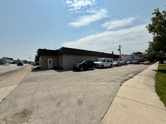 Plus de détails pour 8743 Ogden Ave, Lyons, IL - Bureau à vendre