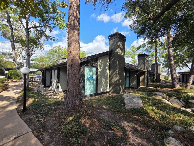 14343 Torrey Chase Blvd, Houston, TX for sale - Building Photo - Image 3 of 9