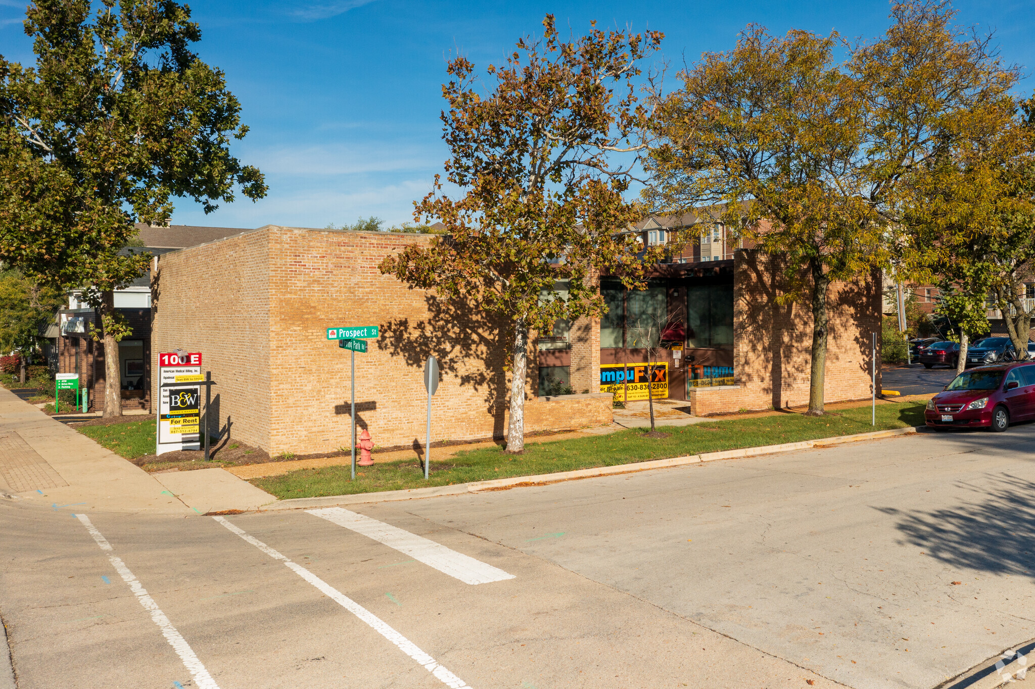 100 E Irving Park Rd, Roselle, IL à vendre Photo du bâtiment- Image 1 de 1