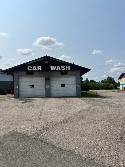 1001 Huron Blvd, Marysville, MI for lease - Building Photo - Image 2 of 4