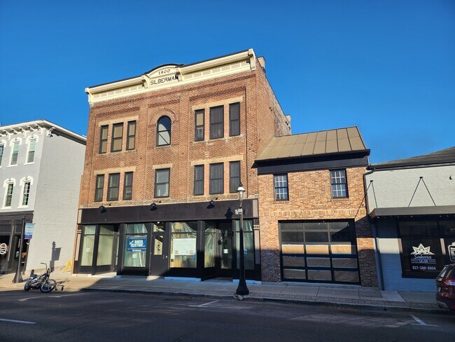 Plus de détails pour 26 S Main St, Miamisburg, OH - Commerce de détail à louer