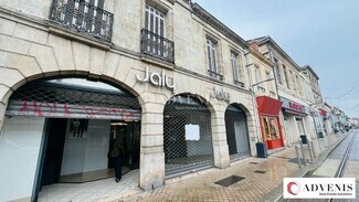 Plus de détails pour Commerce de détail à louer