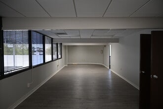 8402 Laurel Fair Cir, Tampa, FL for lease Interior Photo- Image 1 of 3