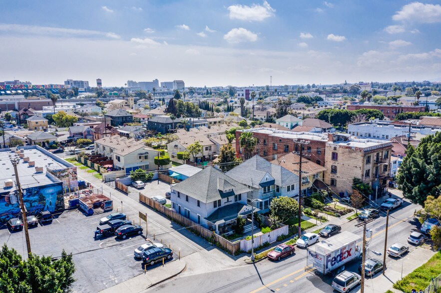 1316 S Union Ave, Los Angeles, CA à vendre - Photo du bâtiment - Image 2 de 17