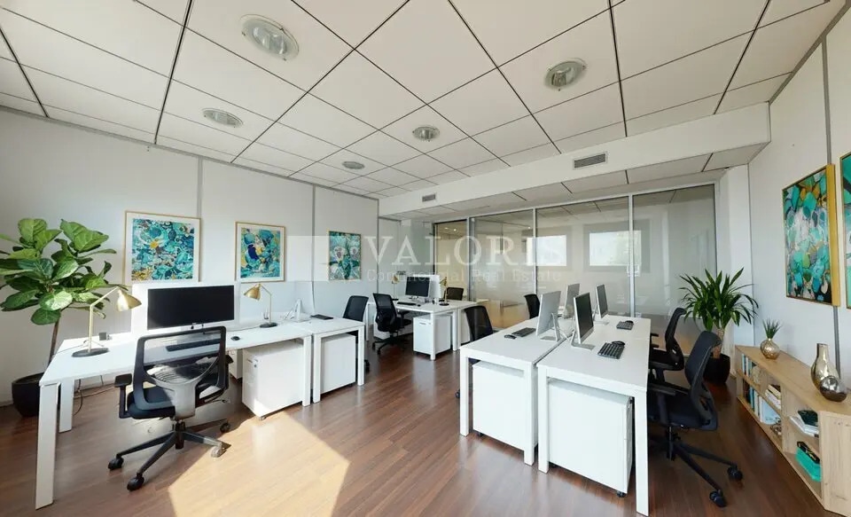 Office in Lyon for sale - Interior Photo - Image 3 of 11
