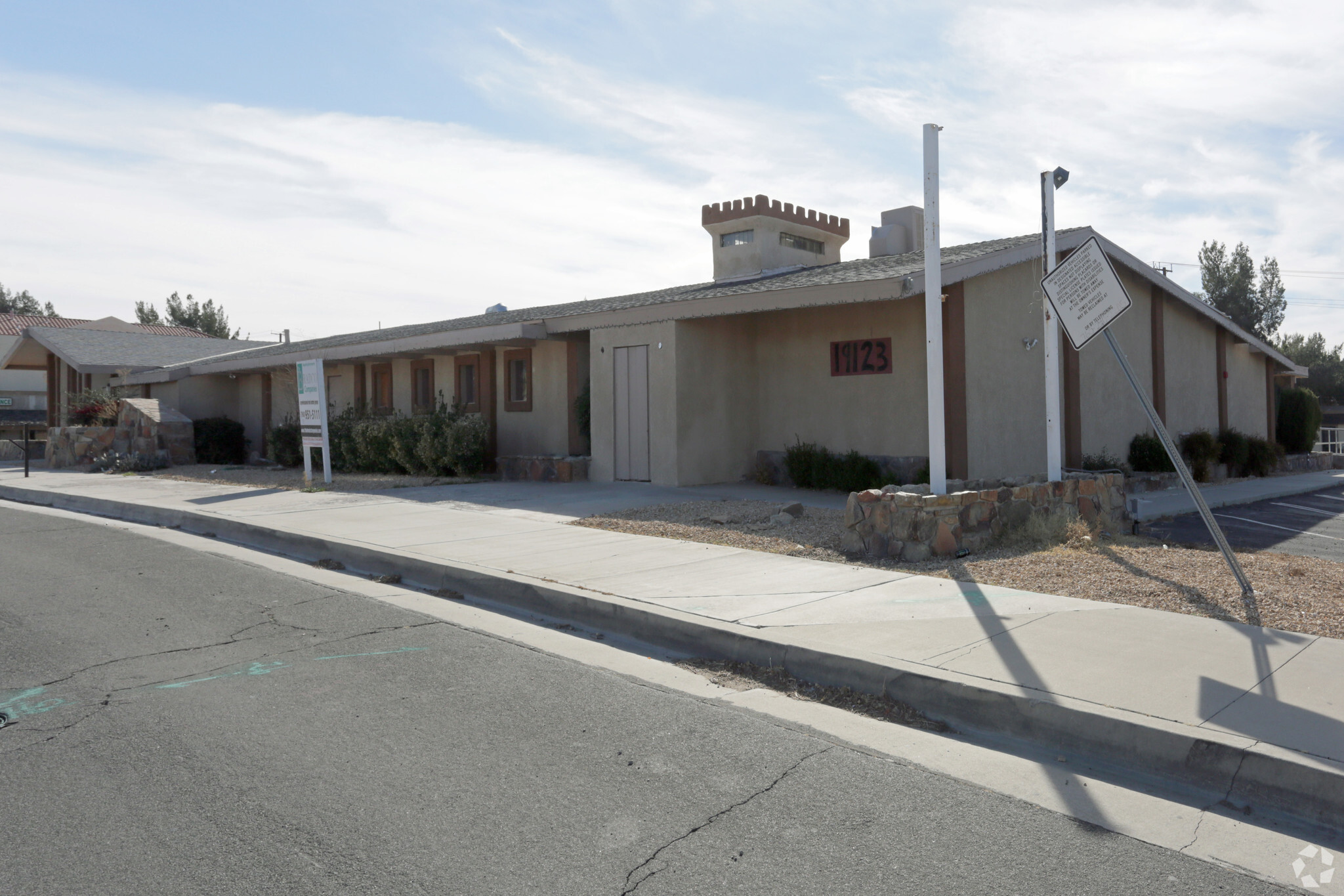 19123 Outer Hwy 18, Apple Valley, CA for sale Primary Photo- Image 1 of 1