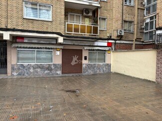 Plus de détails pour Multi-résidentiel à vendre