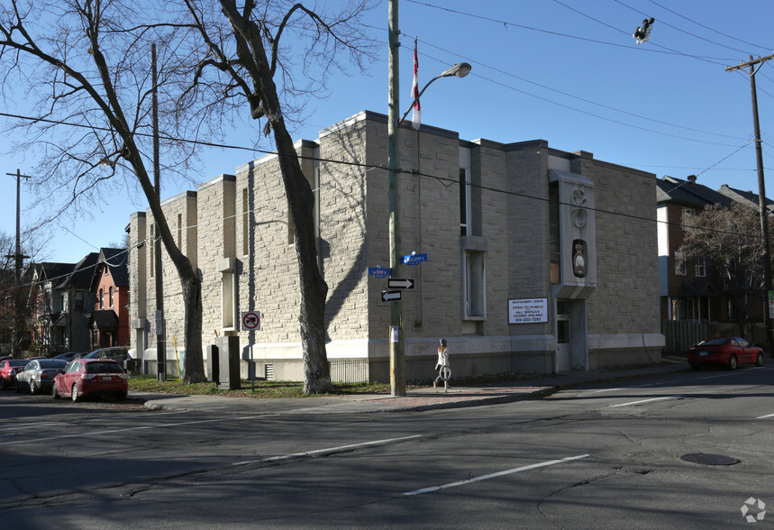 330 Kent St, Ottawa, ON for sale - Primary Photo - Image 1 of 14