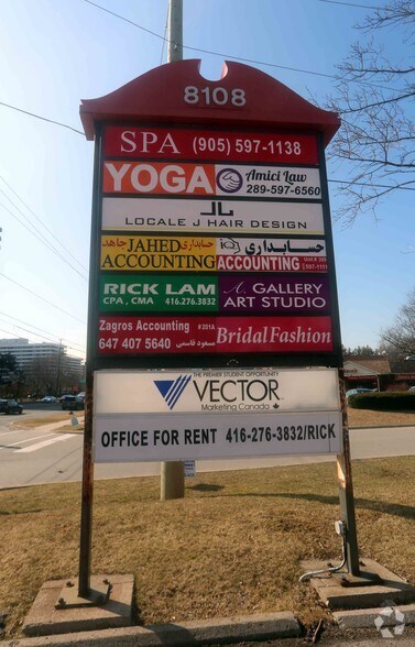 8108 Yonge St, Vaughan, ON à vendre - Photo du bâtiment - Image 3 de 4