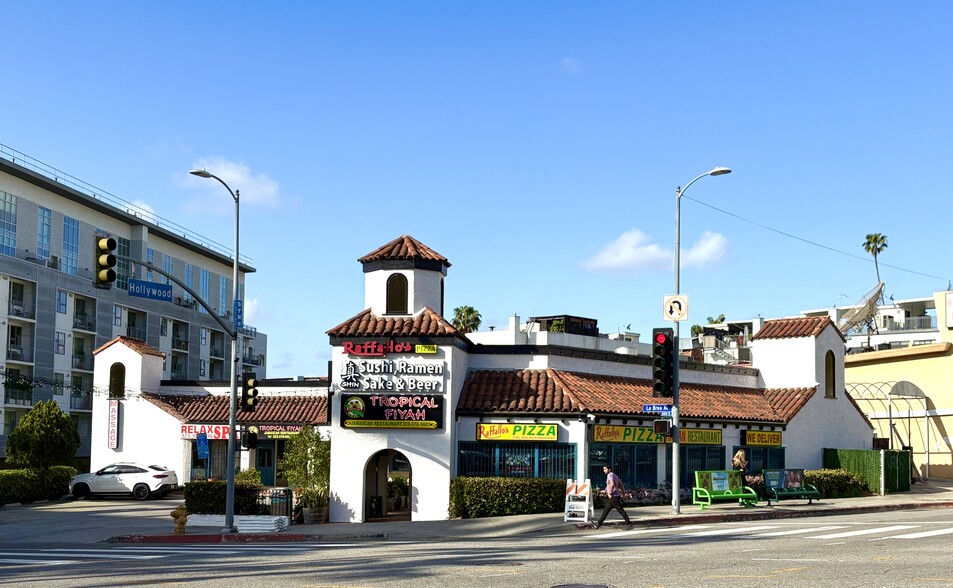 1651-1657 N La Brea Ave, Los Angeles, CA à vendre - Photo du bâtiment - Image 1 de 4