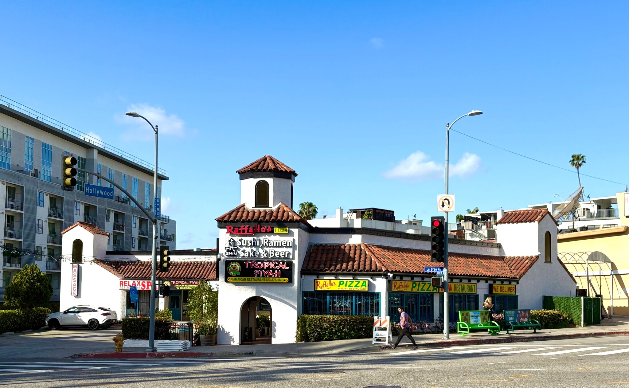 1651-1657 N La Brea Ave, Los Angeles, CA à vendre Photo du bâtiment- Image 1 de 5