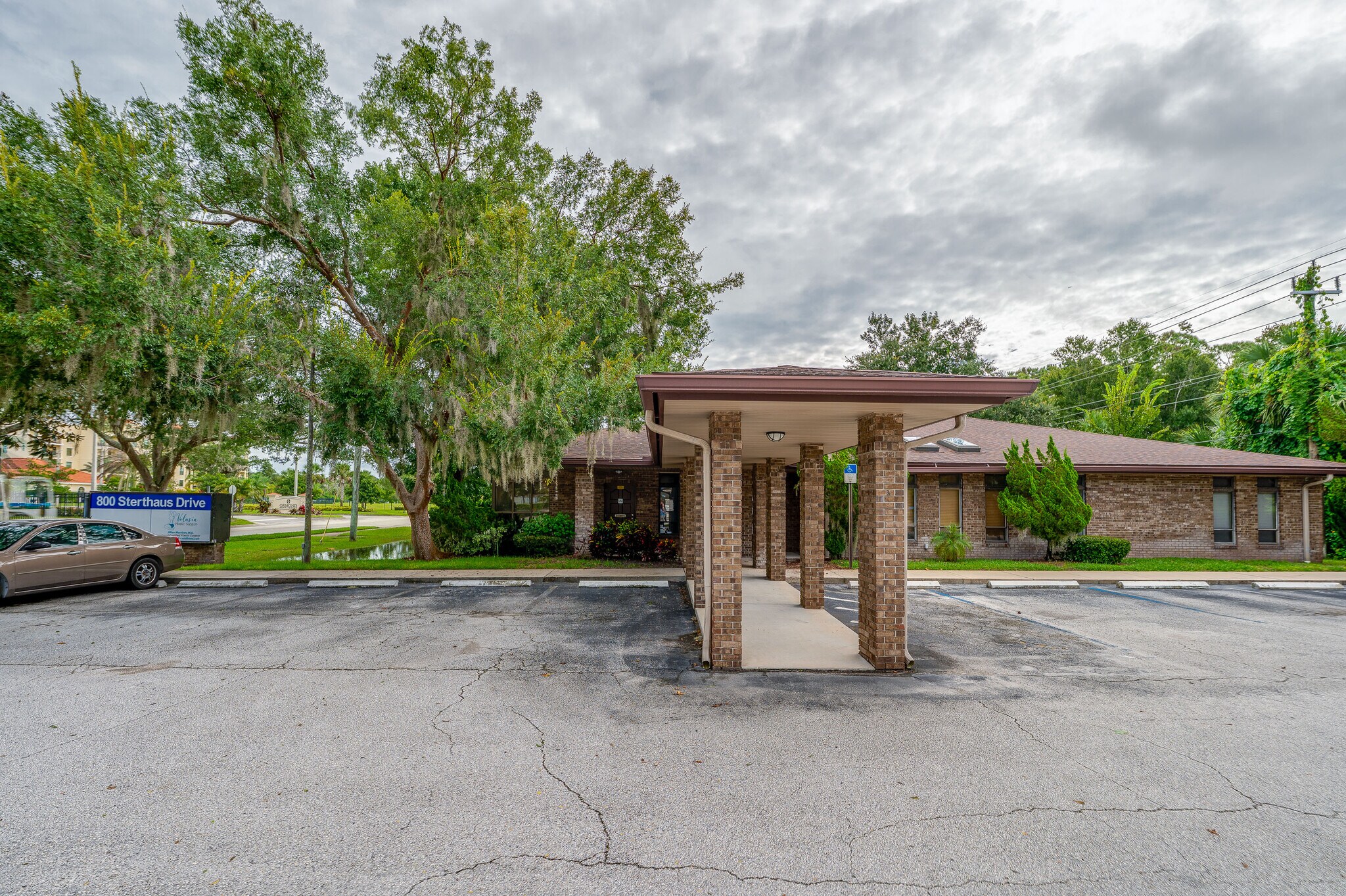 800 Sterthaus Dr, Ormond Beach, FL à vendre Photo du bâtiment- Image 1 de 1