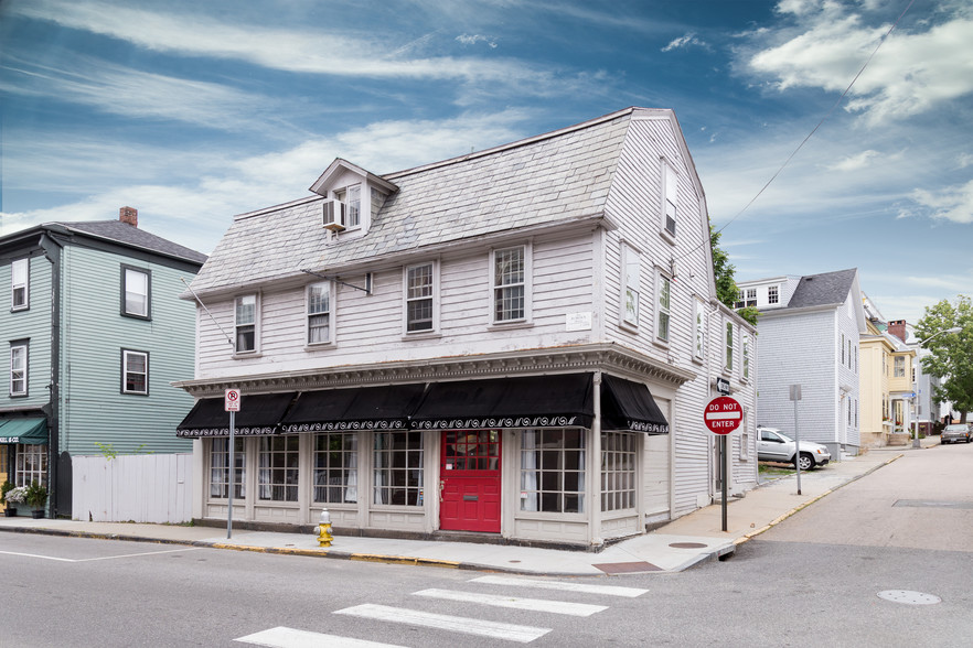 134 Spring St, Newport, RI à vendre - Photo du bâtiment - Image 1 de 1