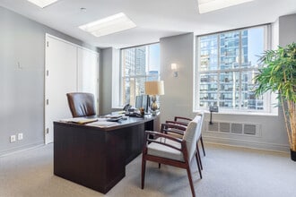 18 E 48th St, New York, NY for lease Interior Photo- Image 2 of 8