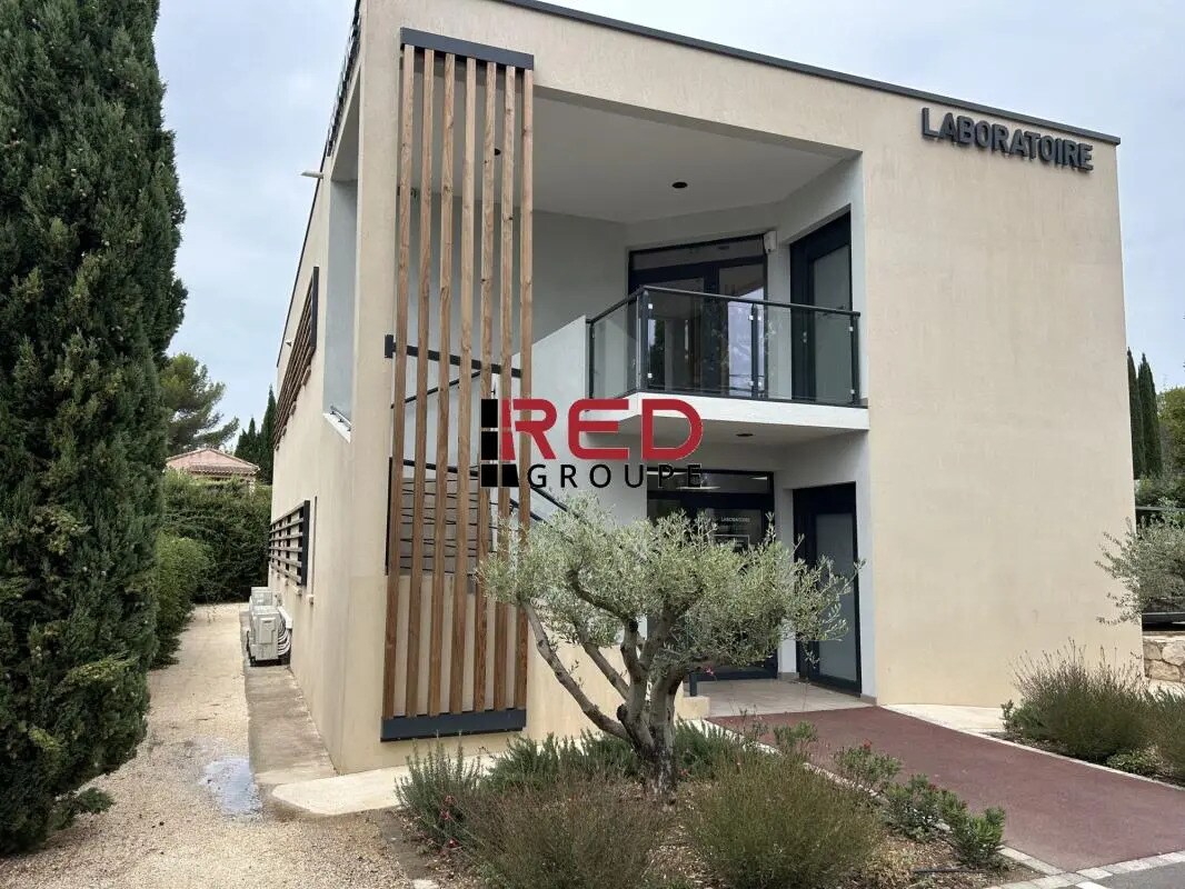 Office in Éguilles for lease Building Photo- Image 1 of 5