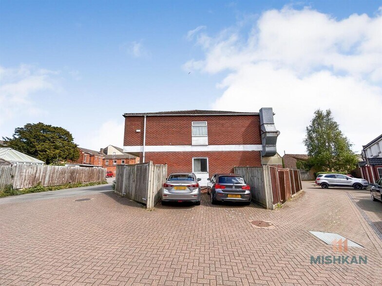 12 High St, Stalham à louer - Photo du bâtiment - Image 3 de 21