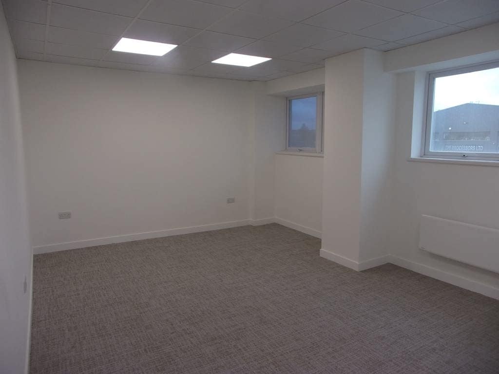 Thurrock Park Way, Tilbury, ESS RM18 7HZ - Unit 1 - - Interior Photo - Image 2 of 4