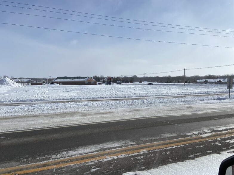 NE Landmark Dr, Owatonna, MN for sale - Building Photo - Image 2 of 3