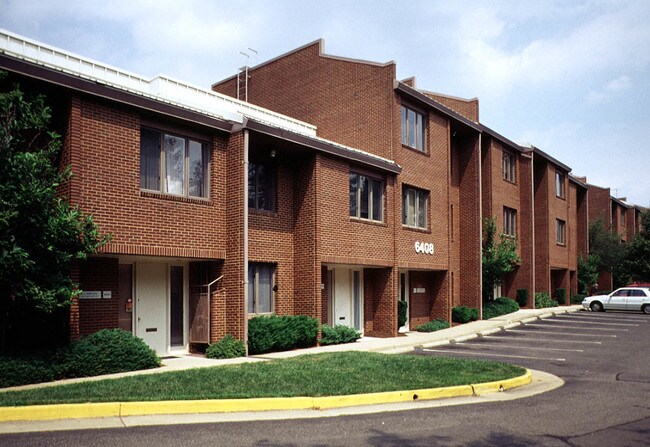 More details for 6408 Seven Corners Pl, Falls Church, VA - Office for Sale