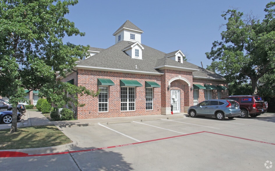 6221 Colleyville Blvd, Colleyville, TX for lease - Building Photo - Image 3 of 27