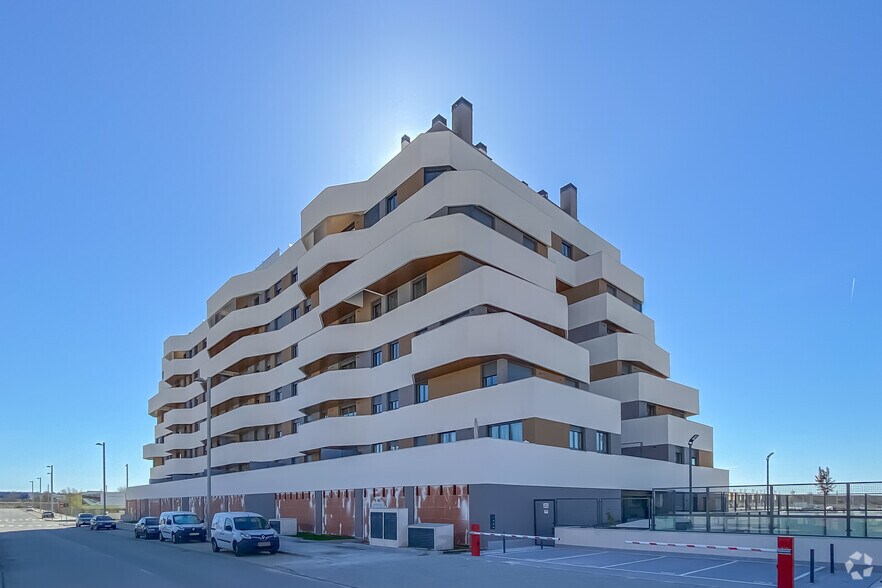 Calle Ferenc Puskas, 205-209, Madrid, Madrid à louer - Photo principale - Image 1 de 2