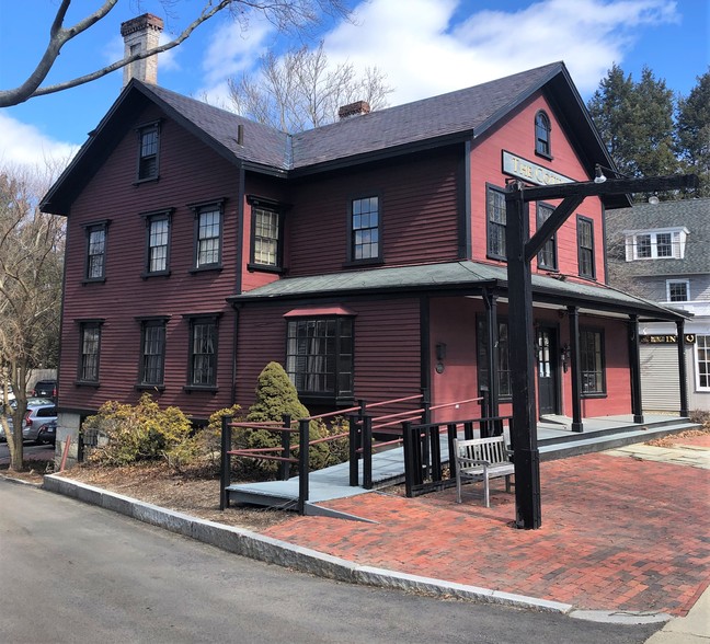 15 Monument St, Concord, MA à vendre - Photo principale - Image 1 de 1