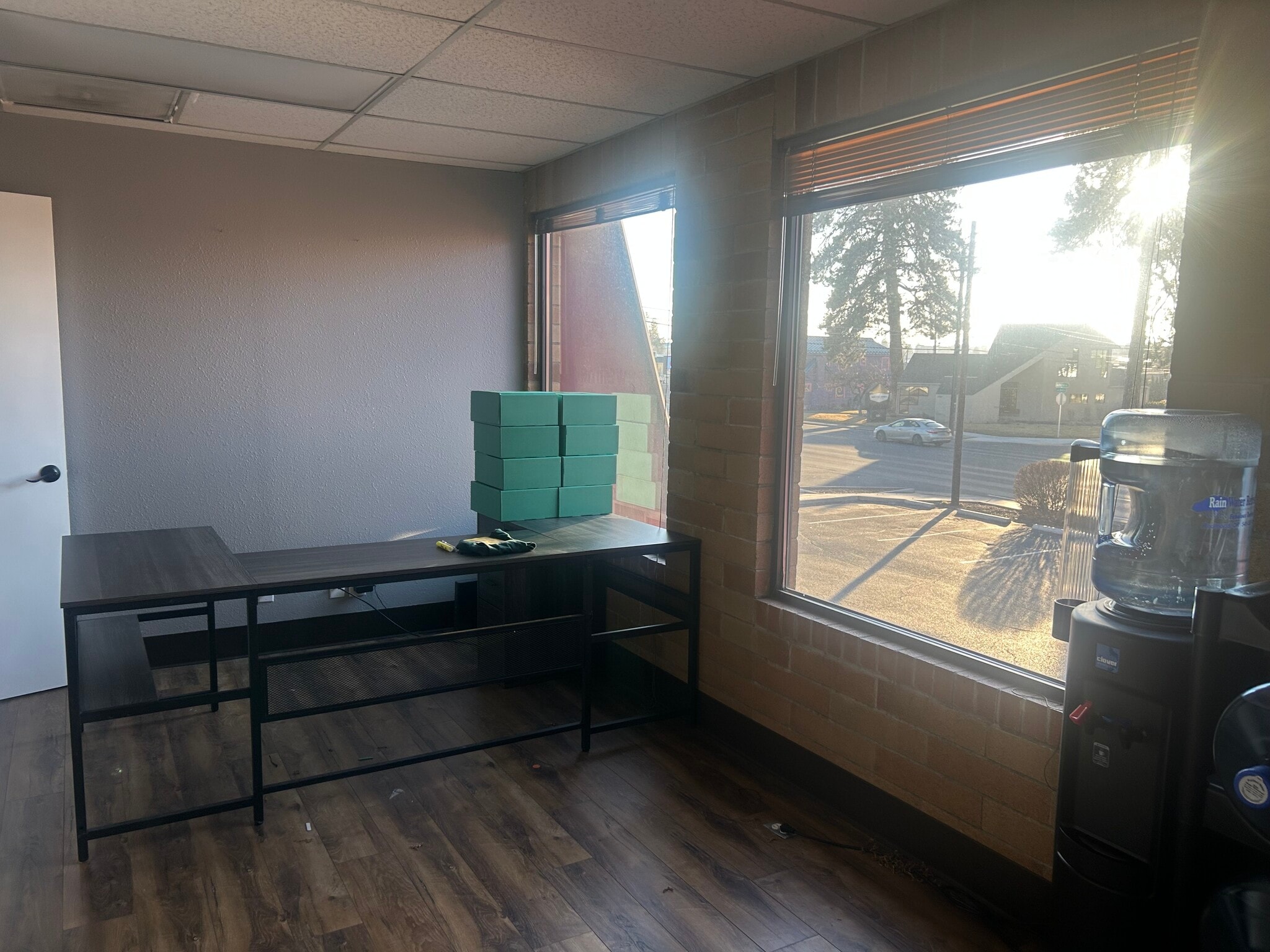 1404 NE 3rd St, Bend, OR for lease Interior Photo- Image 1 of 6