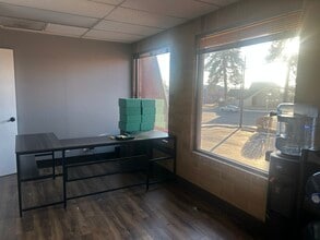 1404 NE 3rd St, Bend, OR for lease Interior Photo- Image 1 of 6