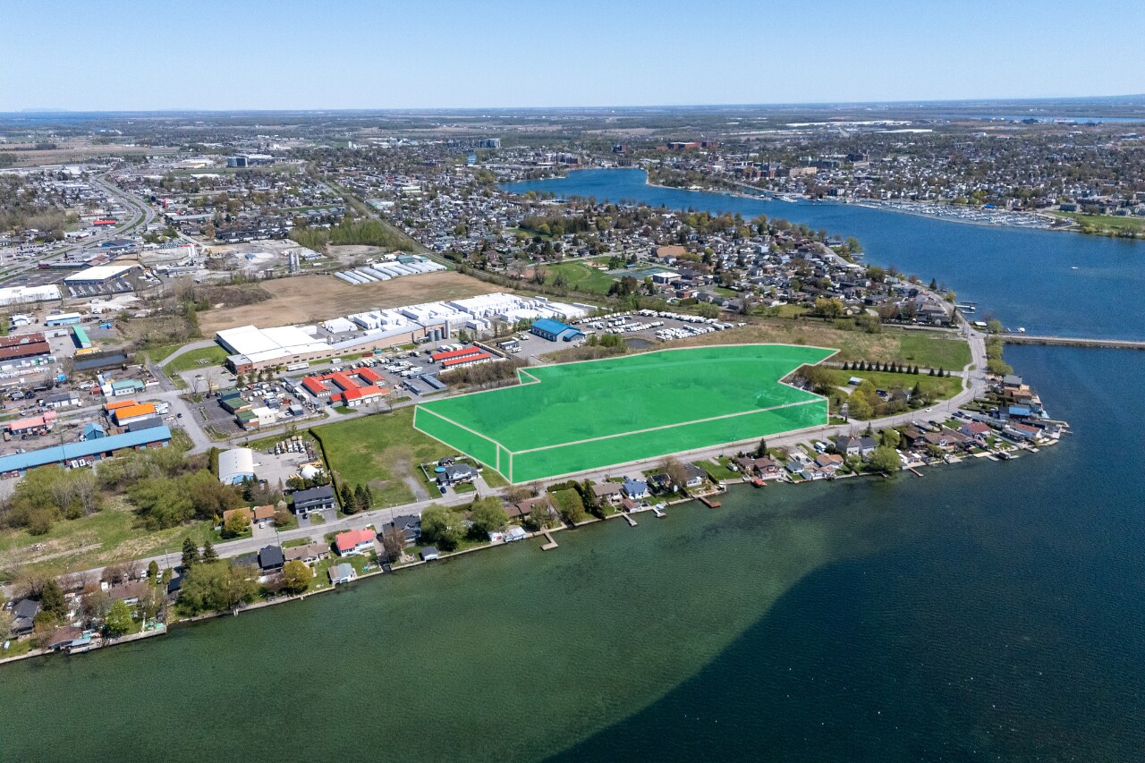 58 Bd du Bord de l'Eau, Salaberry-de-valleyfield, QC à vendre Photo principale- Image 1 de 6