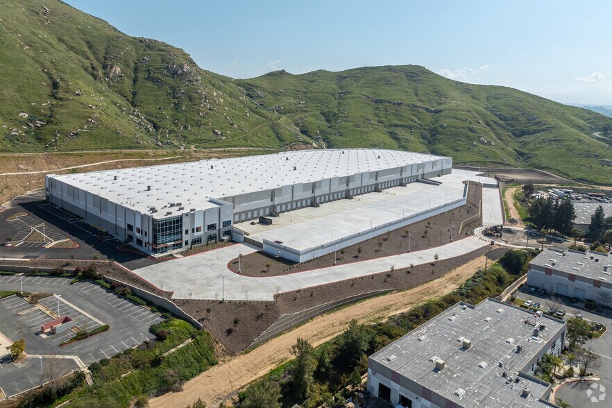 750 Marlborough Ave, Riverside, CA à vendre - Aérien - Image 3 de 7