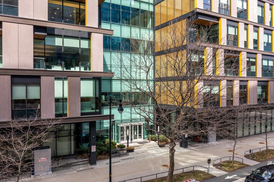 75-125 Binney St, Cambridge, MA for lease - Building Photo - Image 2 of 7
