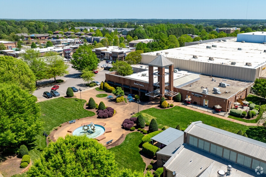 1839 S Main St, Wake Forest, NC for lease - Building Photo - Image 2 of 16