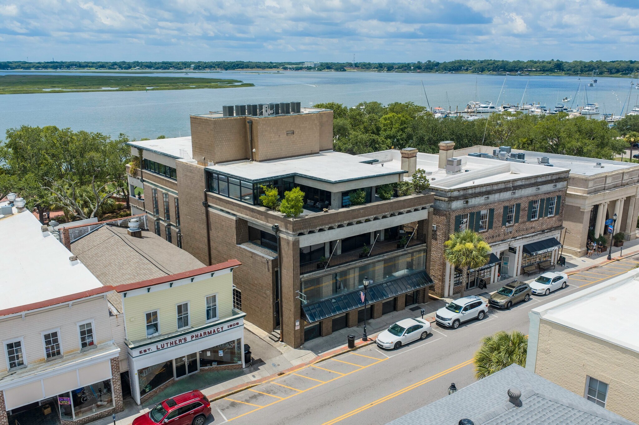 916 Bay St, Beaufort, SC à vendre Photo du bâtiment- Image 1 de 53