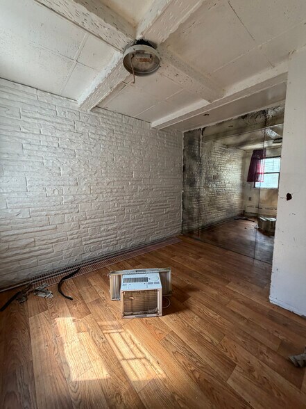 9507 Roosevelt Ave, Jackson Heights, NY for sale - Building Photo - Image 3 of 14