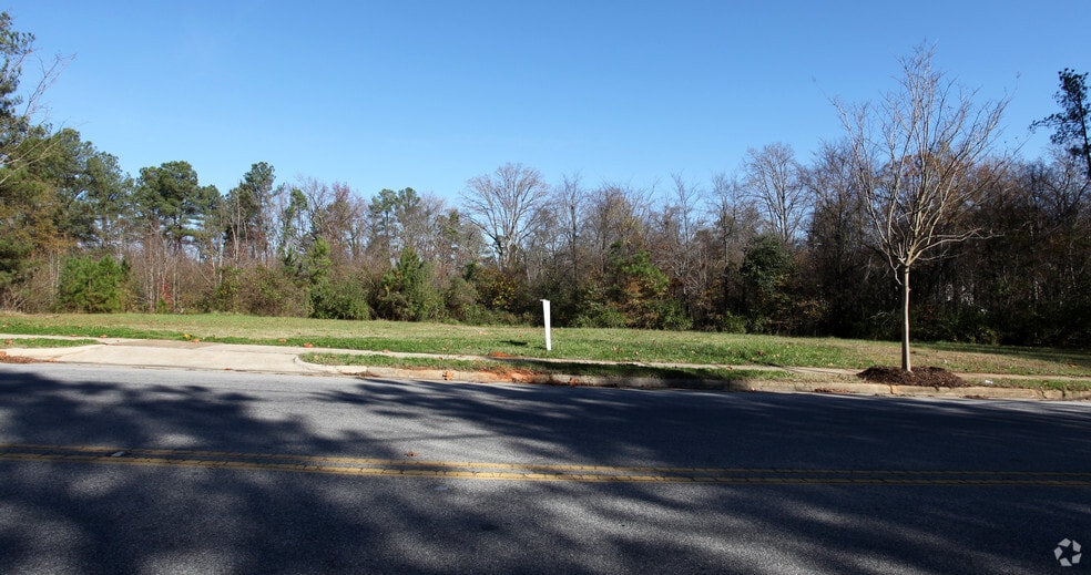 609 Cross Link Rd, Raleigh, NC for sale - Building Photo - Image 3 of 3