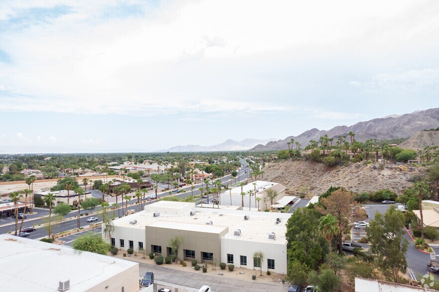 70017 Highway 111, Rancho Mirage, CA à louer - Aérien - Image 3 de 10