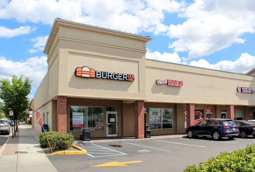 430 Market St, Elmwood Park, NJ for lease - Building Photo - Image 1 of 10