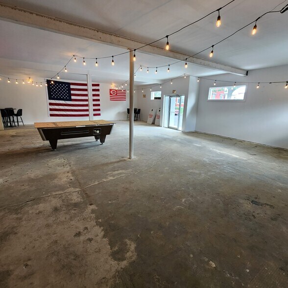 200-204 N State St, Harrison, OH à louer - Photo intérieure - Image 2 de 12