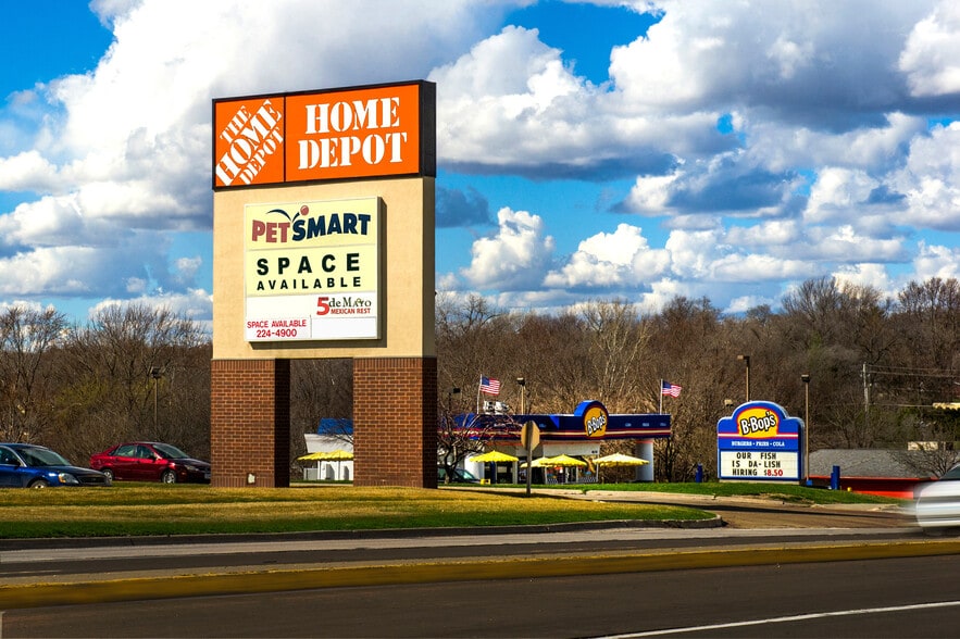 4820-5132 SE 14th St, Des Moines, IA for lease - Building Photo - Image 3 of 9