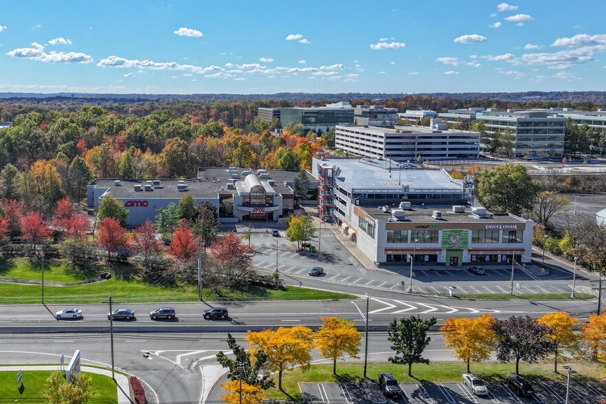 145 State Route 10, East Hanover, NJ à vendre - Photo principale - Image 1 de 2