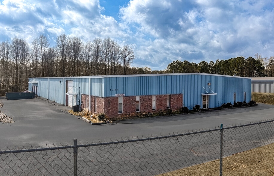 2362 S Pine St, Spartanburg, SC for lease - Primary Photo - Image 1 of 13