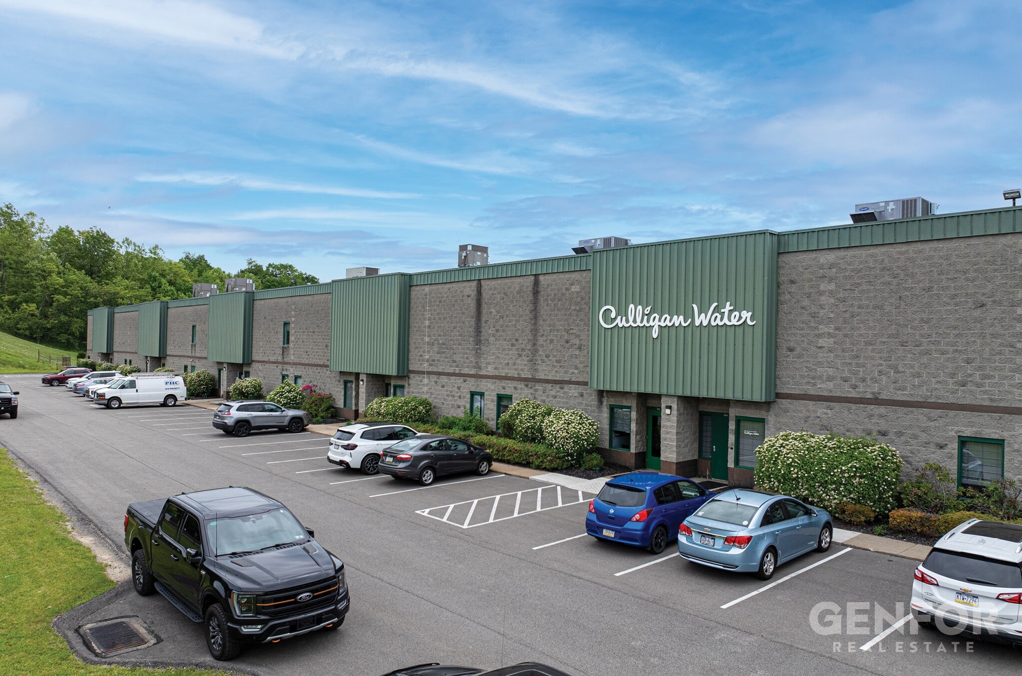 211 Overlook Dr, Sewickley, PA for lease Primary Photo- Image 1 of 8