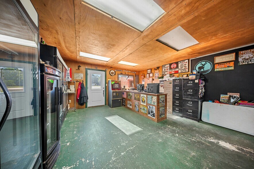 27033 US Highway 96 S, Kirbyville, TX à vendre - Photo du bâtiment - Image 2 de 36