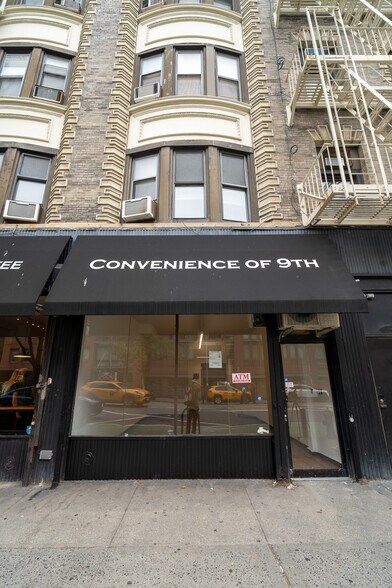 170-178 Ninth Ave, New York, NY à louer - Photo du bâtiment - Image 2 de 6