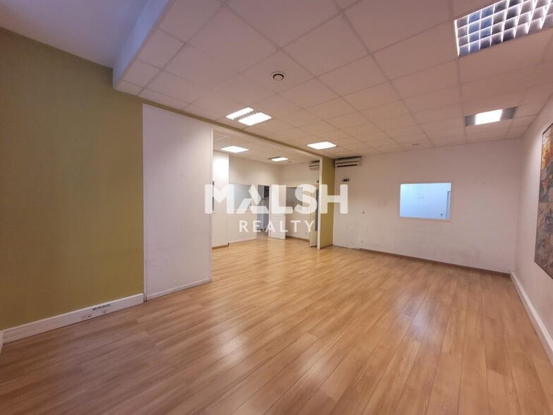 Immeuble residentiel dans Lyon à vendre - Photo intérieure - Image 2 de 11