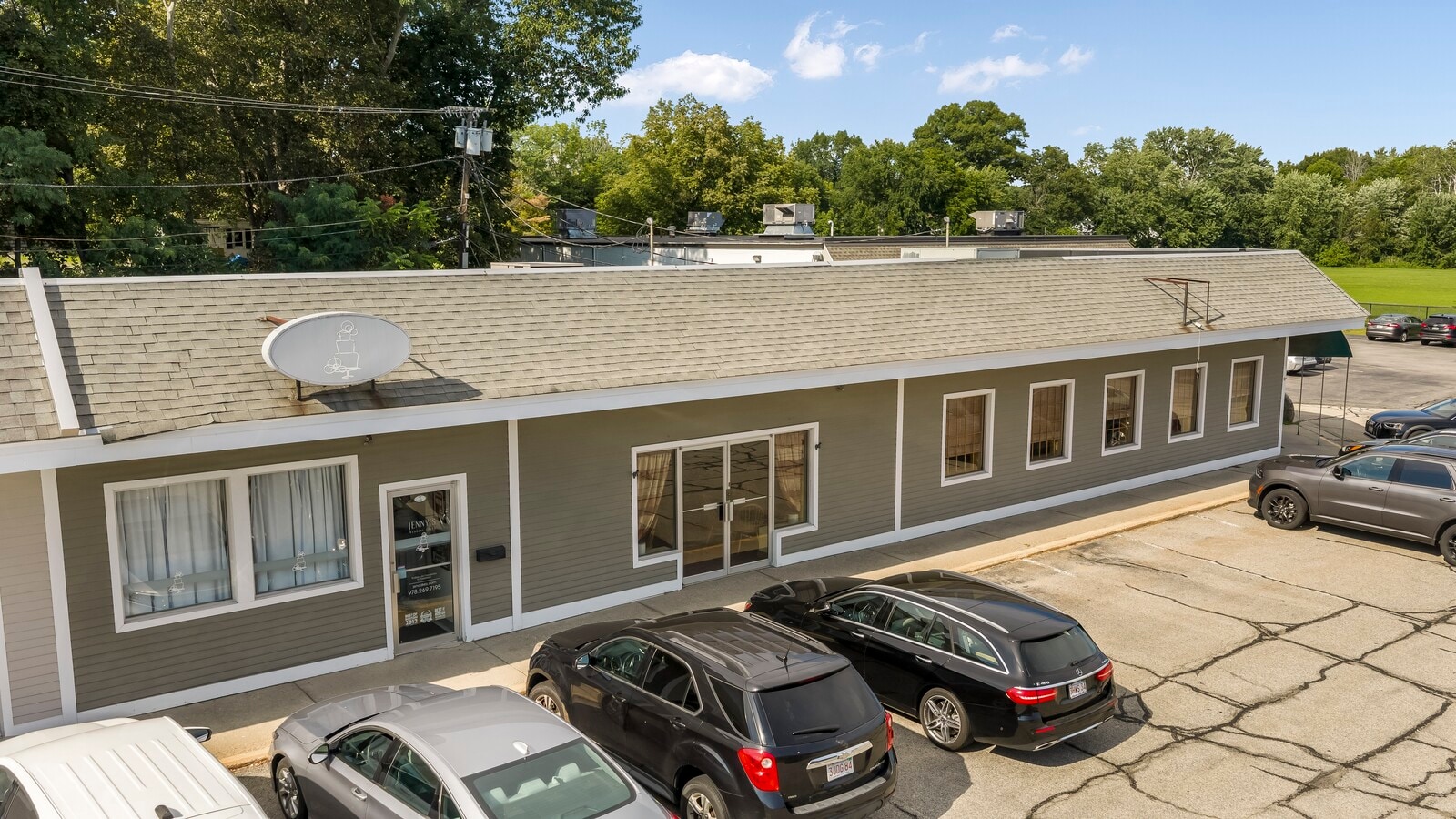 194 Main St, Amesbury, MA 01913 - Unit C, D, E - - Interior Photo - Image 2 of 12