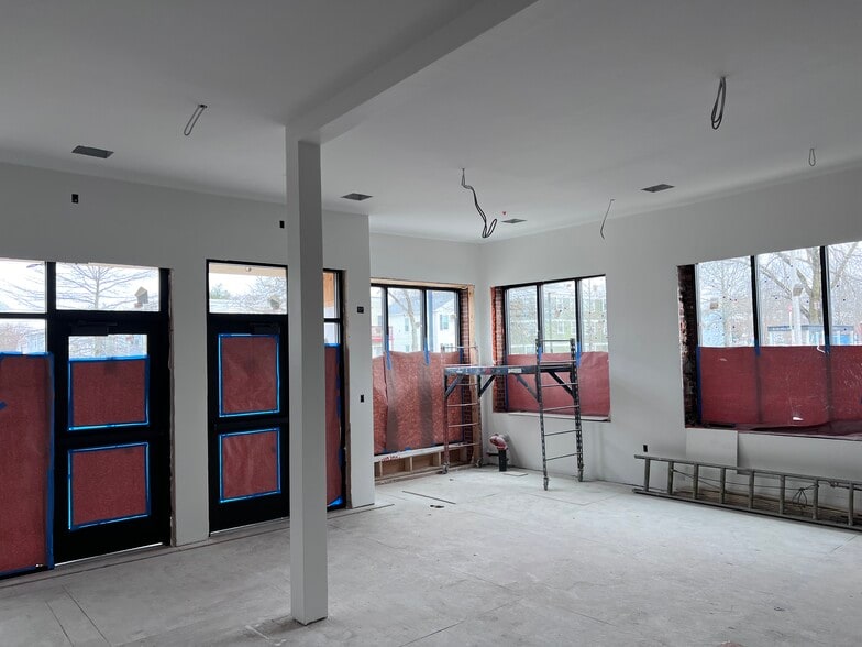 1070 Blue Hill Ave, Boston, MA for lease - Interior Photo - Image 3 of 4